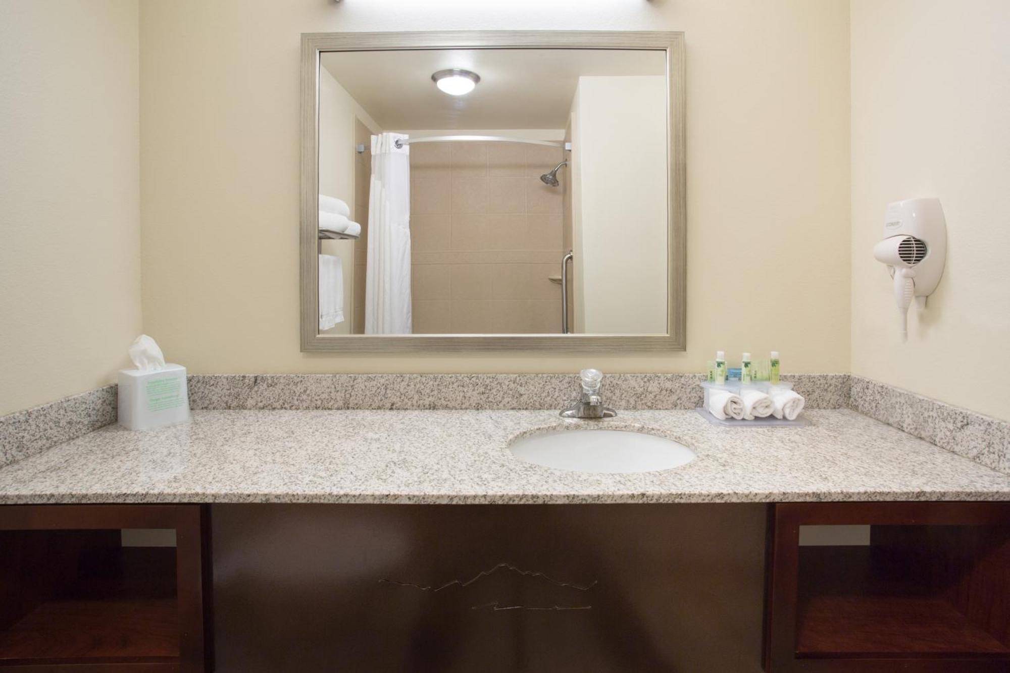 Holiday Inn Express & Suites Glendive By Ihg Zewnętrze zdjęcie